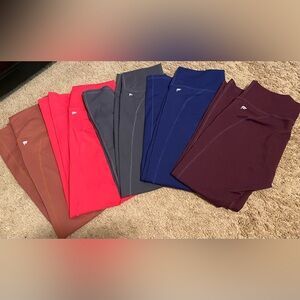 Fabletics Power Hold lot